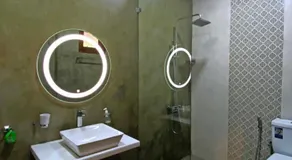 Hotel Vish Ceylon - Image 2