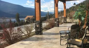 Kootenay Wild Guest Suites - Image 4