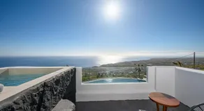 Leon Luxury Suites - Image 2