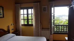 Hotel La Curva Ribadesella PARKING - Image 2