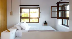 Beachfront Villa Crystalia - Image 2