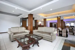 OYO 10109 Hotel River Regency - Image 2