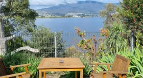 Waterfront Abode - 2 bedrooms - Image 5