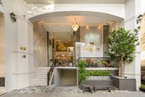 Bella Merry Hotel and Apartment - 100M To The My Khe Beach - Image 3