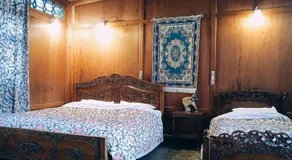 Jacqueline houseboat - Image 2