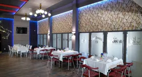 Campus Hotel - Image 2