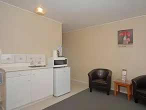 Gloucester House Motel - Image 4