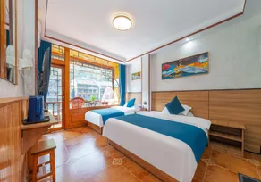 Phoenix Fuyuan Villa Riverside Hotel - Image 2