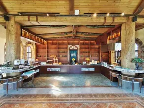 Oulebao Giraffe Manor - Image 4