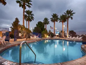 Stevens Inn - Image 3