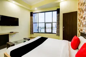 Capital O 64337 Madhuvan Pool And Resort - Image 2