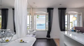 Riva Luxury Suites - Image 2