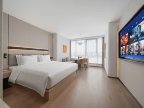 Yixin Chengju Hotel Apartment (Luoyang Peony Square & Wangfujing Branch) - Image 2