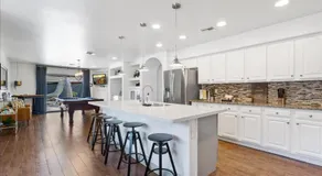 5 Bedroom 4 Bath Boutique Home PREMIUM LOCATION + heated pool option - Image 5