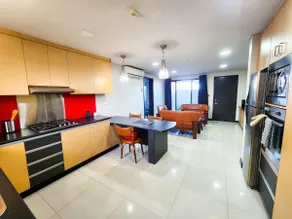 Modern and centrally located apartment. - Image 5