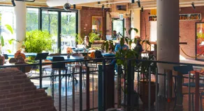 De Groene Afslag Kunsthotel - Image 3