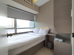 Three-bedroom suite - Image 2