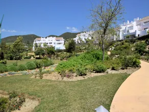 Bel appartement à Estepona avec sauna - Image 1