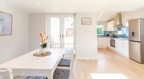Stylish 2Bd Home - Parking & Garden - Near Oxford - Image 3