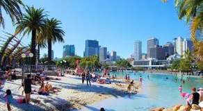 Heritage 5BR home - minutes walk to CBD&South Bank, 3 Parking - Image 5