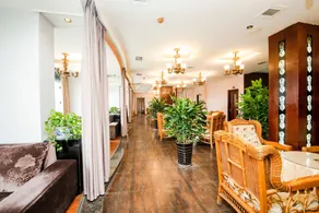 Emei Mountain Tianyi Business Hotel - Image 3