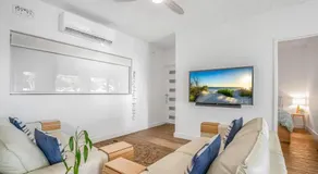 Beach Stayz Semaphore Upstairs Two Bedroom Apartment - Image 2