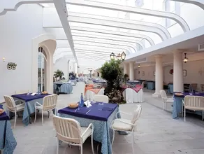 Nicolaus Prime Il Gabbiano Hotel - Image 4
