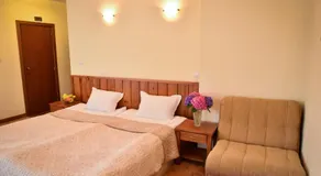Lina Hotel - Image 2