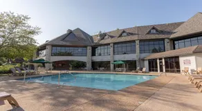 Ozark Comfort Condo - Image 3
