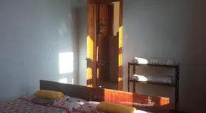 one bedroom suite - Image 2