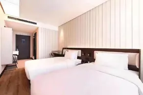 Hanting Hotel Shangrao Yiyang County Pedestrian Street - Image 1