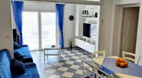 Apartment Blue Maris - Image 2