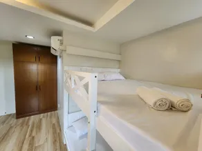 CWC Riding Crew Base: 6-Bed Bunk Suite & Shared Chef’s Kitchen - Image 2