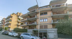 Terrazza San Pietro vicino metro A - Image 5