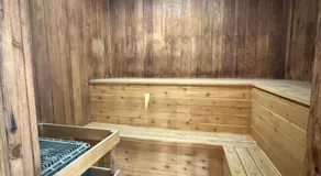King Bed, Jacuzzi, Private Balcony by Gull Lake - Image 5