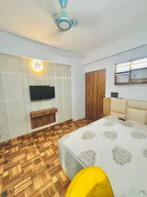 Super Luxury Independent Studio - Image 2
