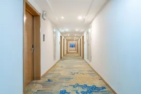 Cinema Hotel (Zhenbeibao Manpu Performing Arts Town Branch) - Image 4