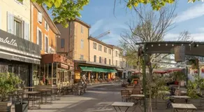 Appartement moderne à L'Isle-sur-la-Sorgue, 50 m² avec parking. - Image 3