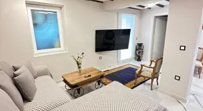 Steven Eleonas apartments - Image 2