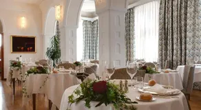 Hotel Cortina - Image 2