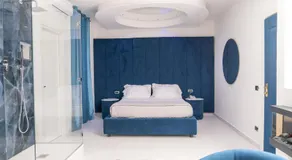 Hotel Paradiso - Image 2