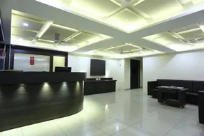 Hotel Nova Cross Road - Image 3