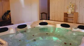 Le Mas de Rigoulac SPA sur réservation et table d'hôtes tout les jours sauf les jeudis et les dimanches - Image 3