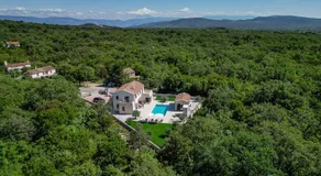 Deluxe Villa Vonskari with Heated Pool and Complete Privacy - Image 4