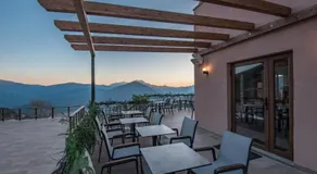 The View Village - Villas Suites & Spa - Image 5