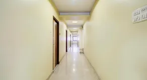 Super OYO Hotel O Allipuram Near Railway Station - Image 5