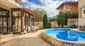 Family Hotel Zornitsa - Image 2