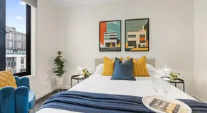 Opposite Caulfield Park 2BR Retreat - Image 2