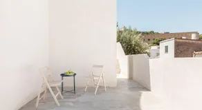 La Casa Baja - Image 5