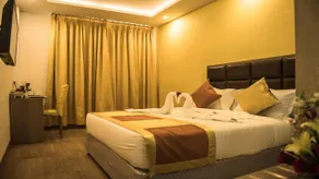 Cosmopolitan Hotel Indore - Image 5